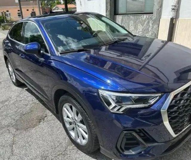 AUDI Q3 SPB 35 TDI S tronic Business Plus