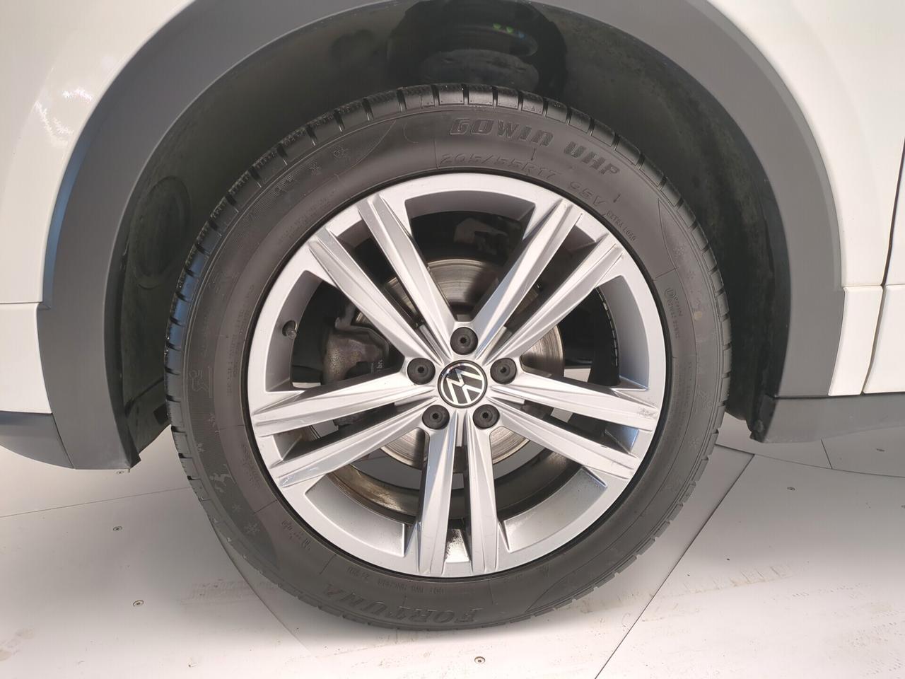 Volkswagen T-Cross 1.0 TSI 110 CV DSG R-LINE