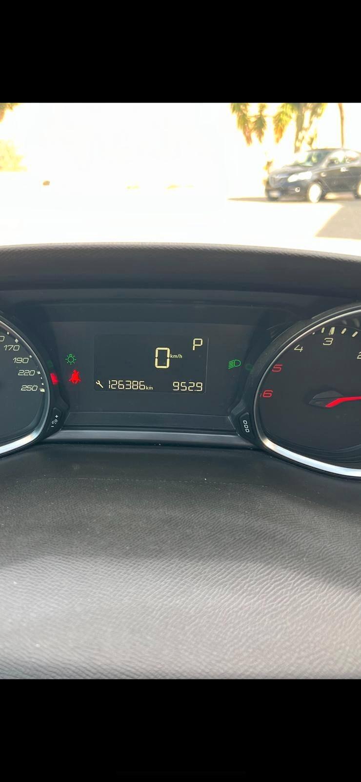 Peugeot 308 BlueHDi 120 S&S SW Business