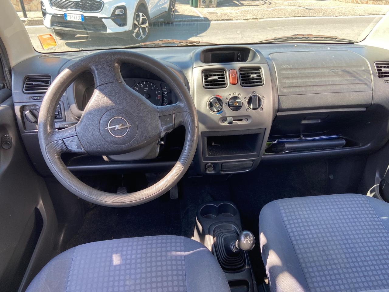 Opel Agila 1.2 16V Edition