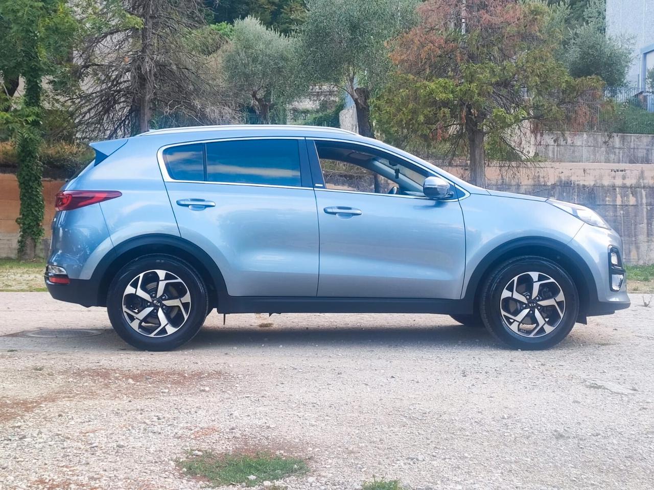 Kia Sportage 1.6 CRDI 115 CV 2WD Hybrid Business Class