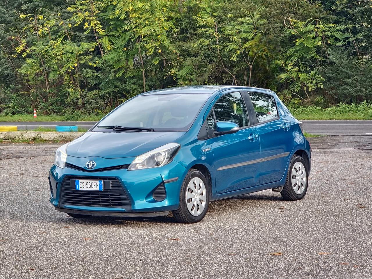 Toyota Yaris 1.5 Hybrid 5 porte Lounge 2013 E5B Automatico NEO