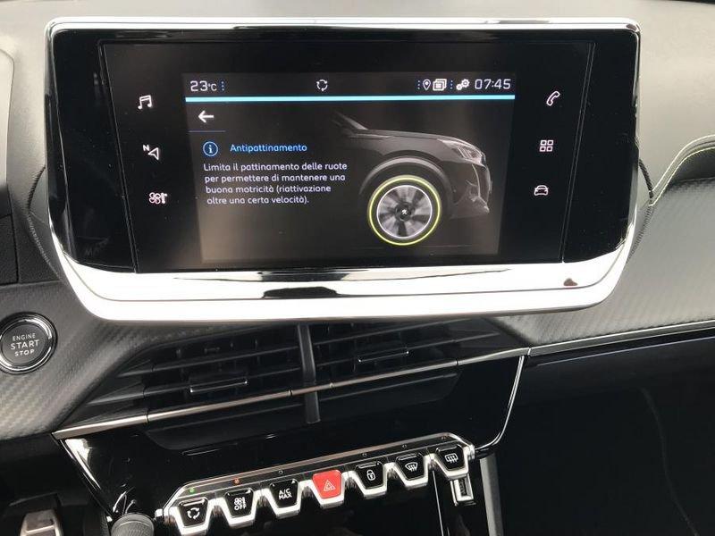 Peugeot 2008 PureTech 130 GT NAVI + CAMERA + 3D