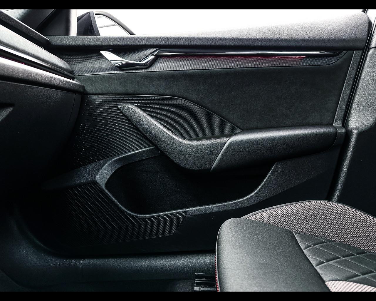 SKODA Octavia 2.0 TDI EVO SCR 200 CV DSG 4x4 Wagon RS