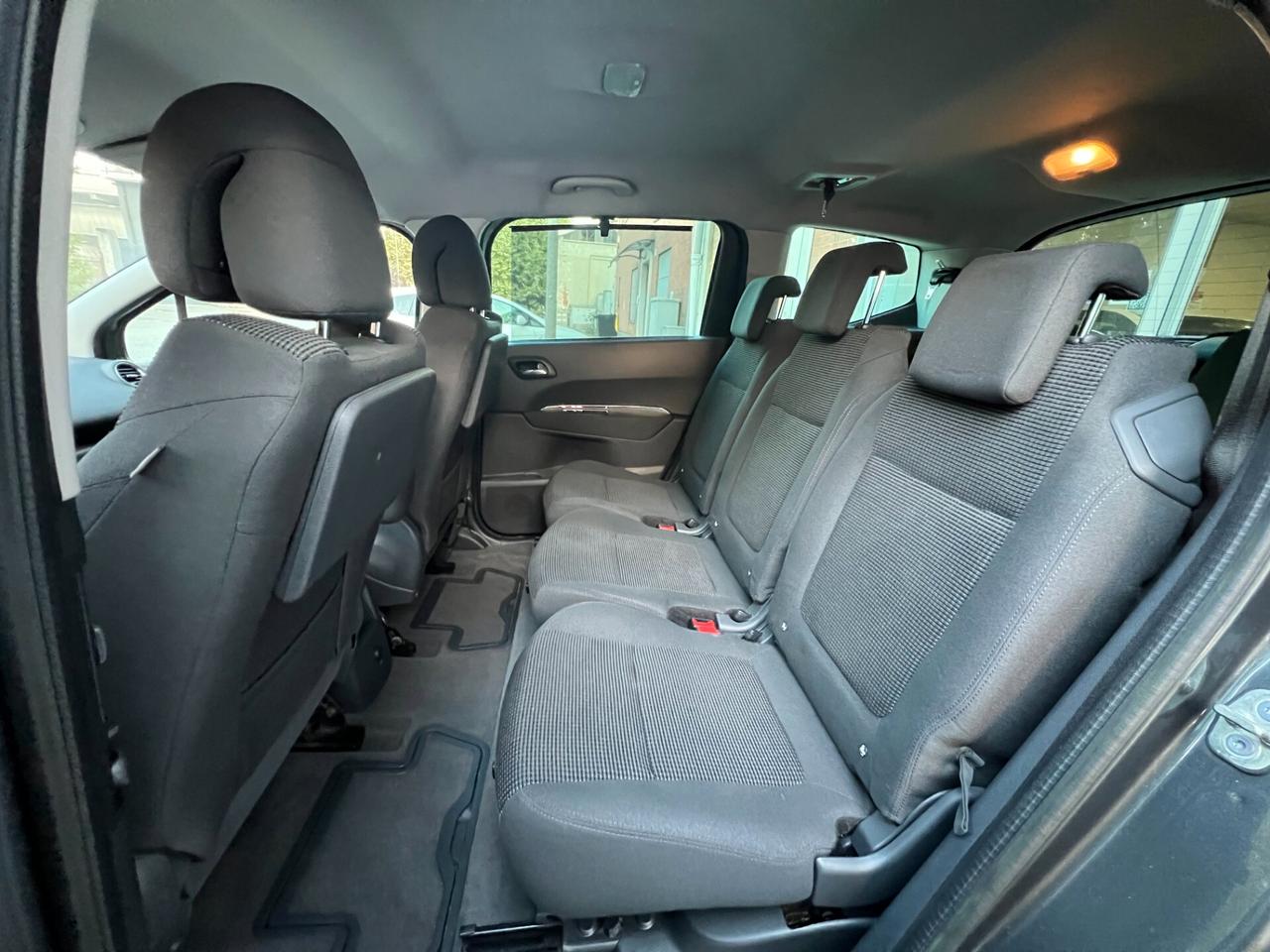 Peugeot 5008 1.6 HDi 112CV Business