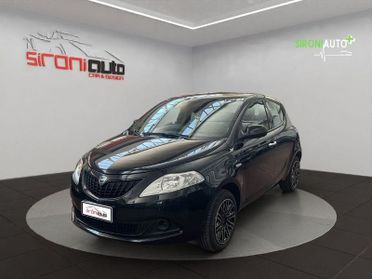 Lancia Ypsilon Ypsilon 1.0 firefly hybrid Silver s&s 70cv - PROMO SIRONIAUTO+