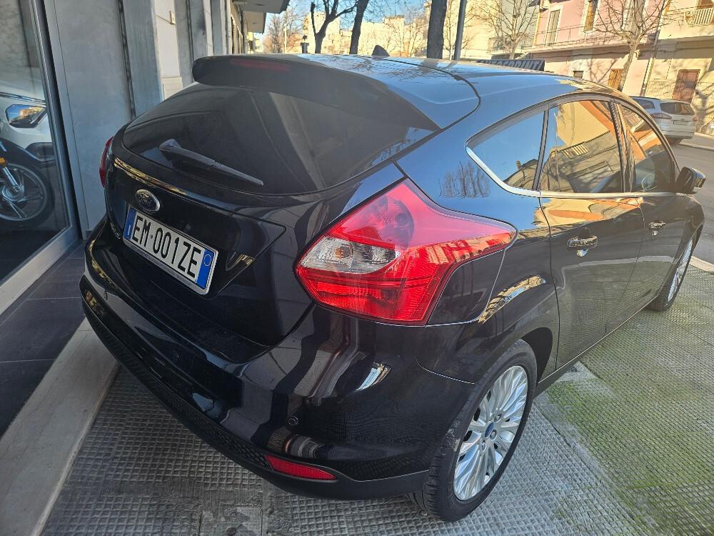 Ford Focus 1.6 TDCi 115 CV "Berlina Titanium"