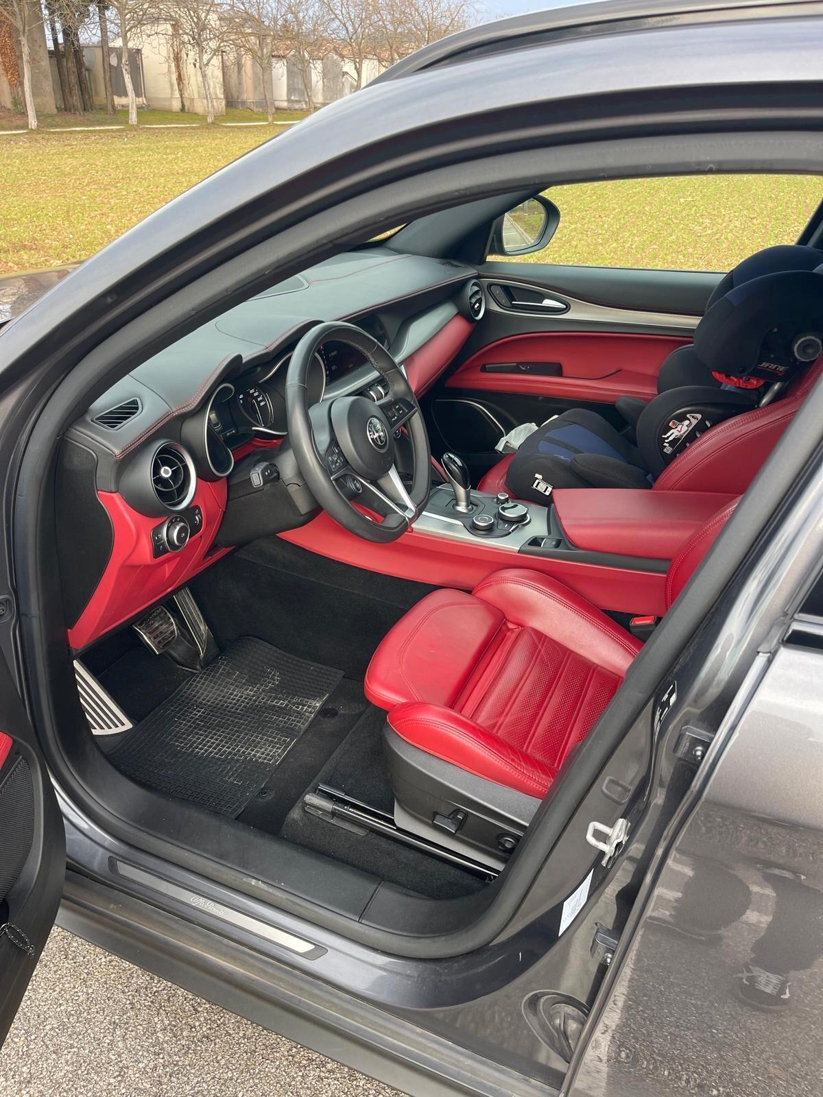 Alfa Romeo Stelvio 2.2 Turbodiesel 190 CV AT8 Q4 B-Tech