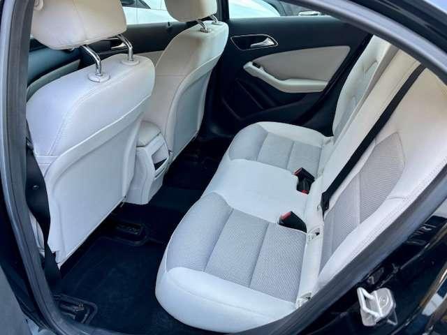Mercedes-Benz A 180 A 180 CDI automatic dark night edition