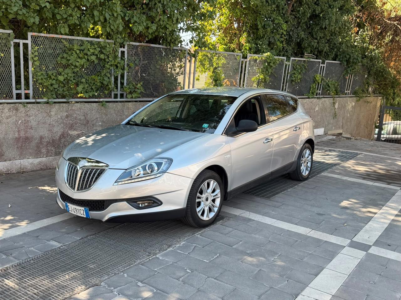 Lancia Delta 1.6 MJT DPF Silver