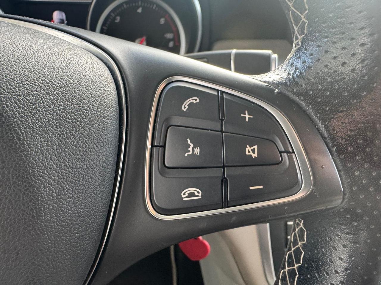 Mercedes-Benz GLA 200 Premium GLA 200 D TET #9904