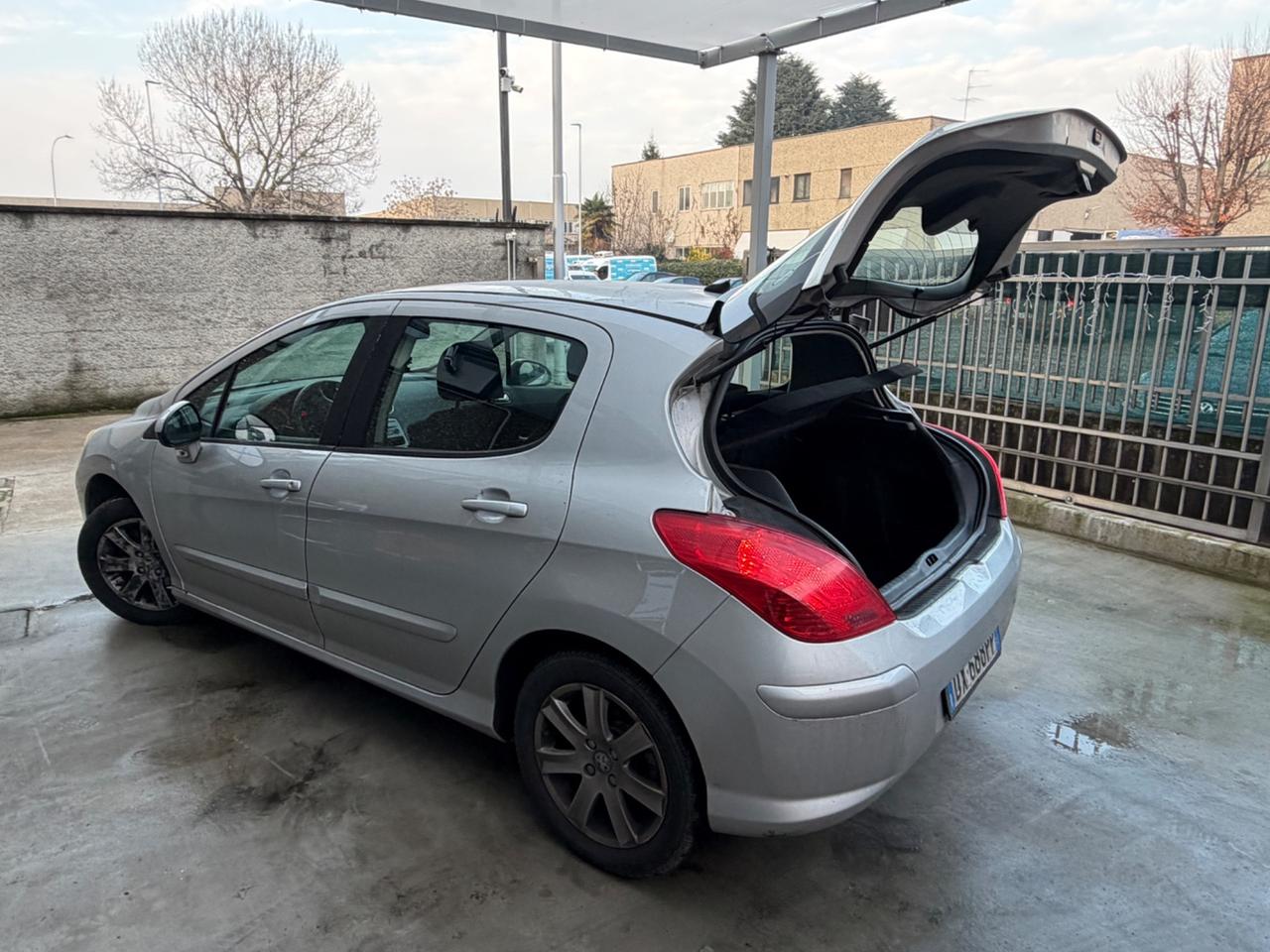 Peugeot 207 1.4 EURO4 ECO BENZINA-GPL 2030
