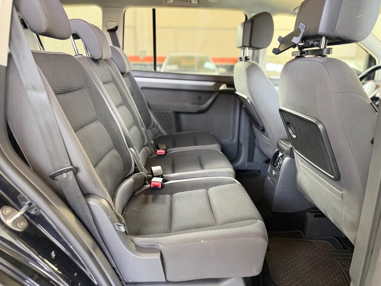 Volkswagen Touran 1.6 TDI DSG Comfortline 7 POSTI NEOPATENTATI