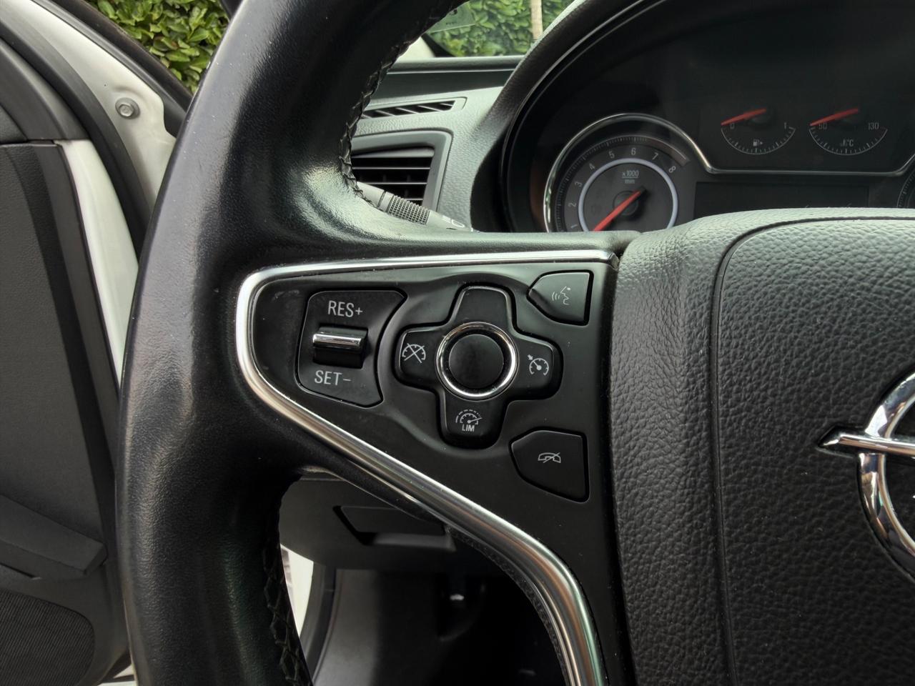 Opel Insignia 1.4 Turbo Sports Tourer GPL