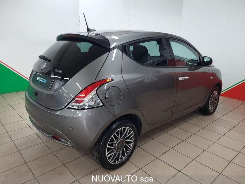 Lancia Ypsilon 1.0 FireFly 5 porte S&S Hybrid Gold Plus