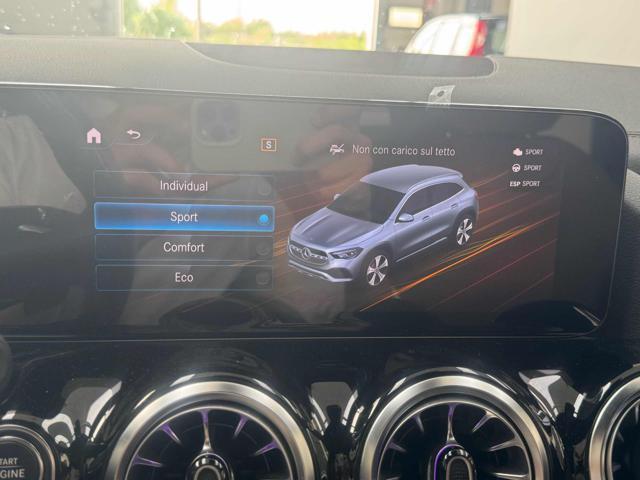 MERCEDES-BENZ GLA 200 d Automatic Premium