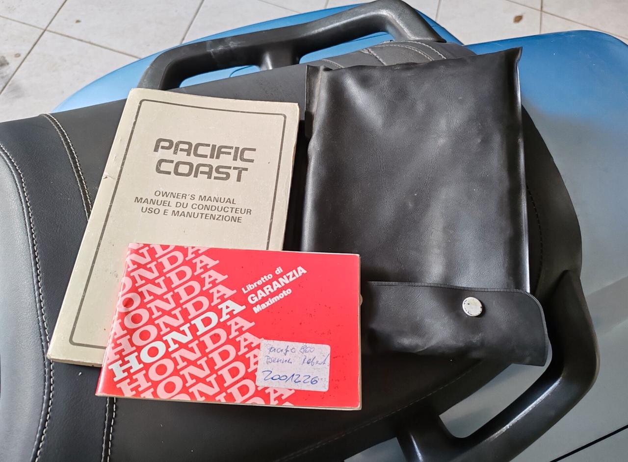 Honda PC 800 Pacific Coast
