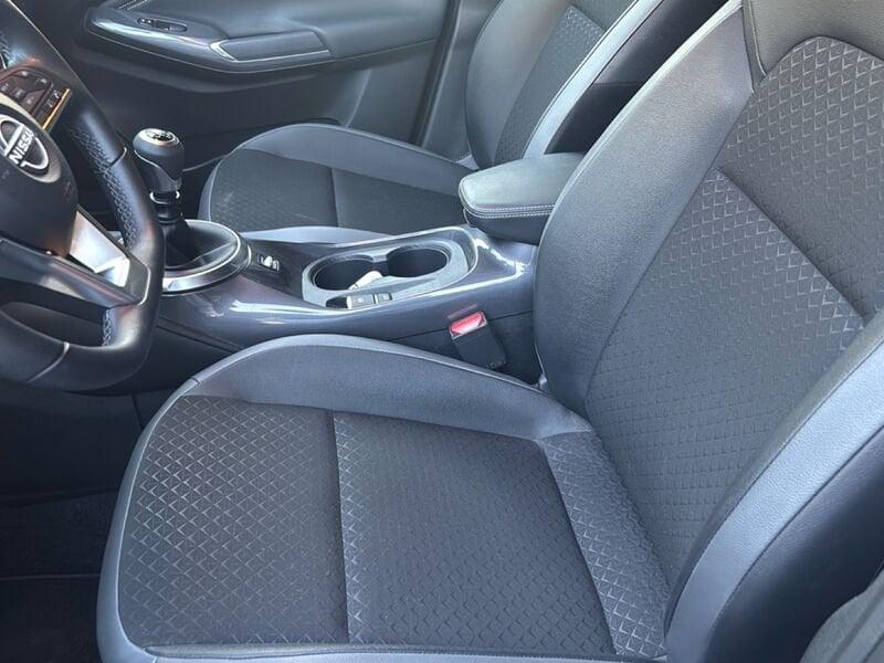 Nissan Juke 1.0 DIG-T 114 Mt N-Connecta