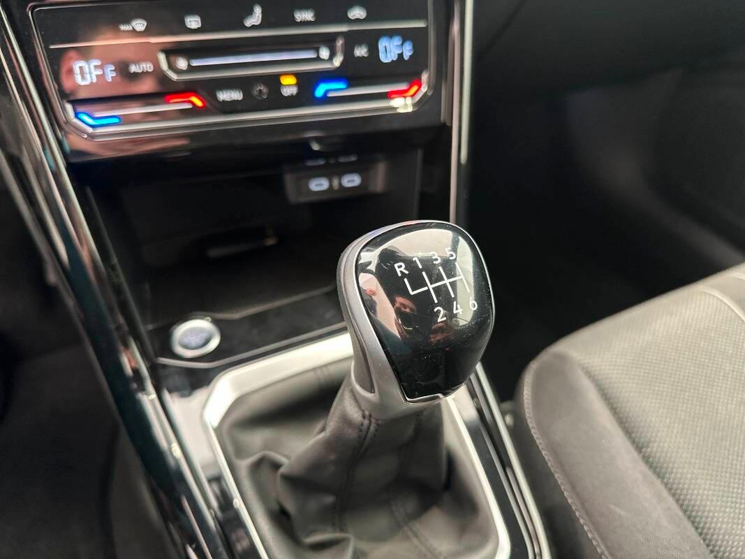 Volkswagen T-Roc 1.0 tsi Style 110cv
