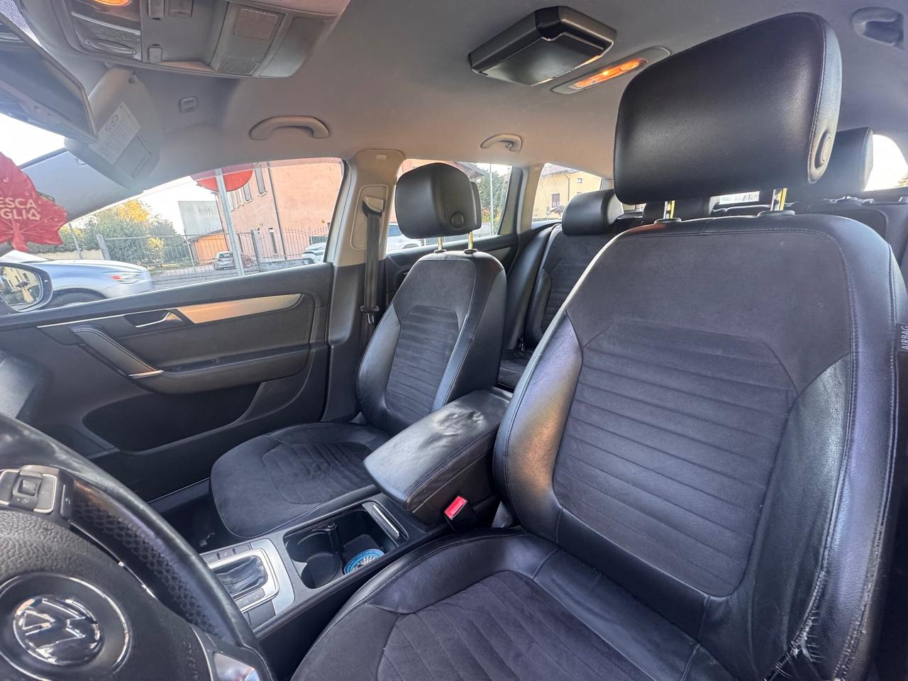 Volkswagen Passat 2.0 TDI DSG Highline BlueM. Tech.