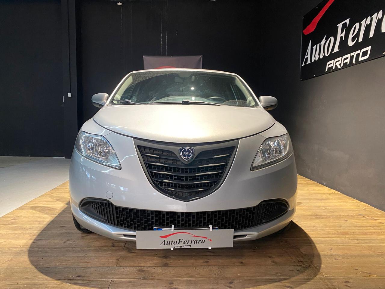 Lancia Ypsilon 1.2 69 CV NEOPATENTATI