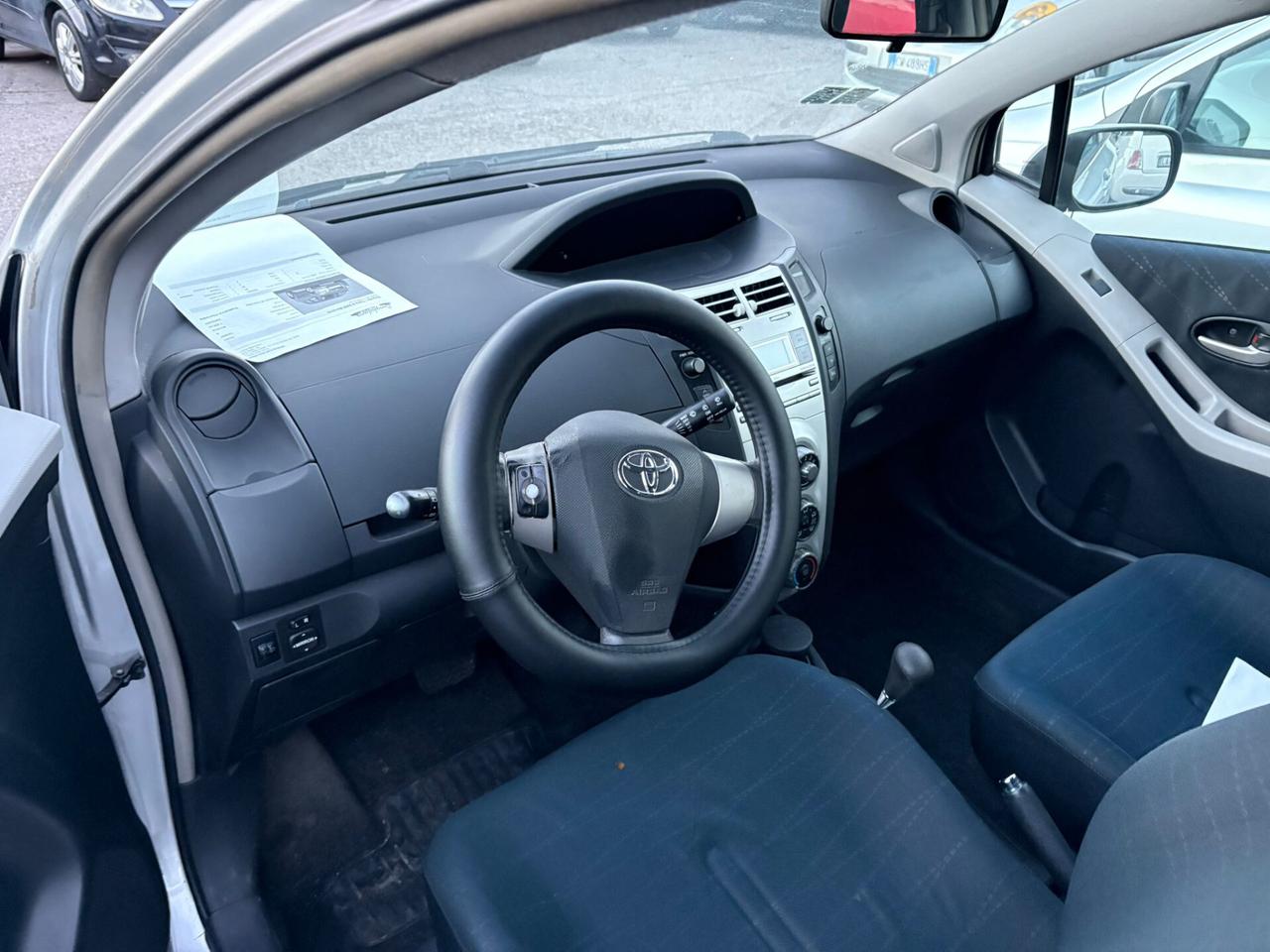 Toyota Yaris 1.3 5p M-MT Navi