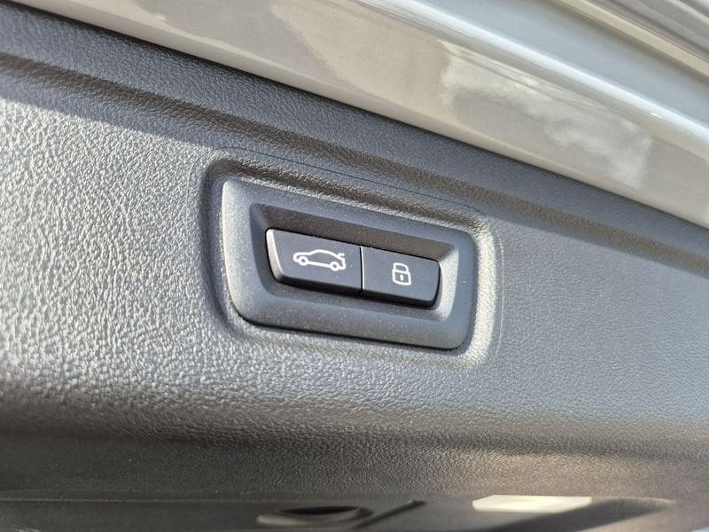 BMW Serie 3 Touring 320d Touring mhev 48V xdrive MSport auto