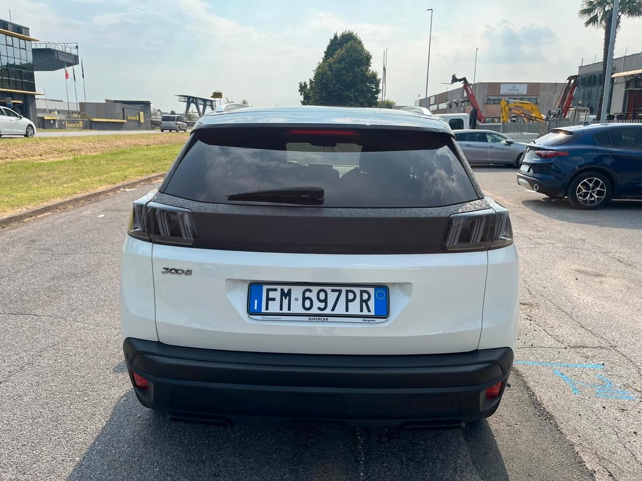 Peugeot 3008 PureTech Turbo 130 S&S Allure **EXPORT**