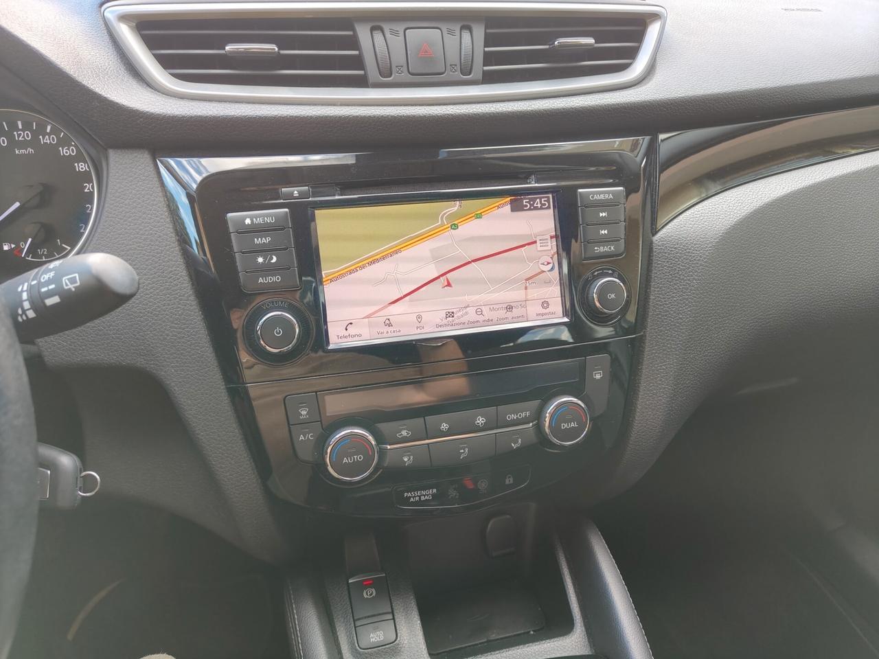 Nissan Qashqai 1.5 dCi Business