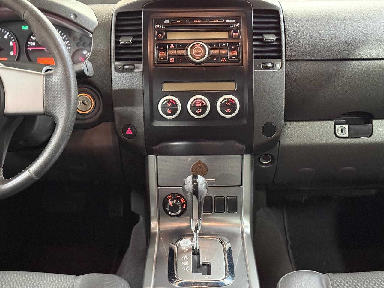Nissan Navara PICK-UP 2.5 cdi 190cv Cab 4WD