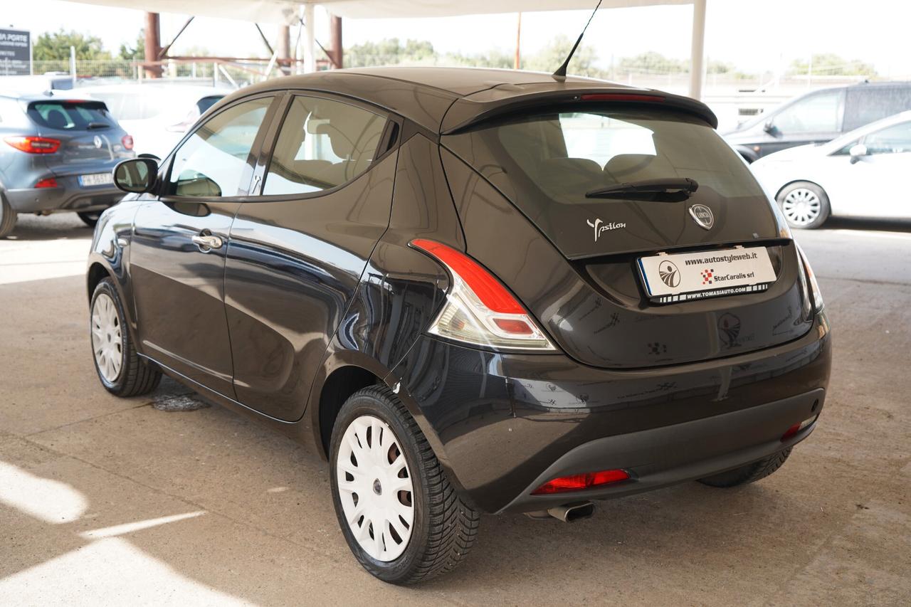Lancia Ypsilon 1.2 69 CV Silver