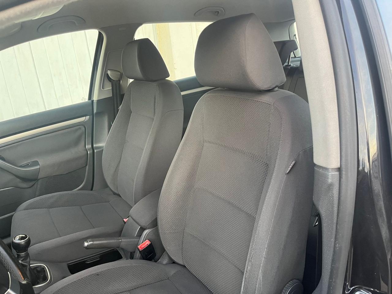 Volkswagen Golf 1.9 TDI 5p. Sportline