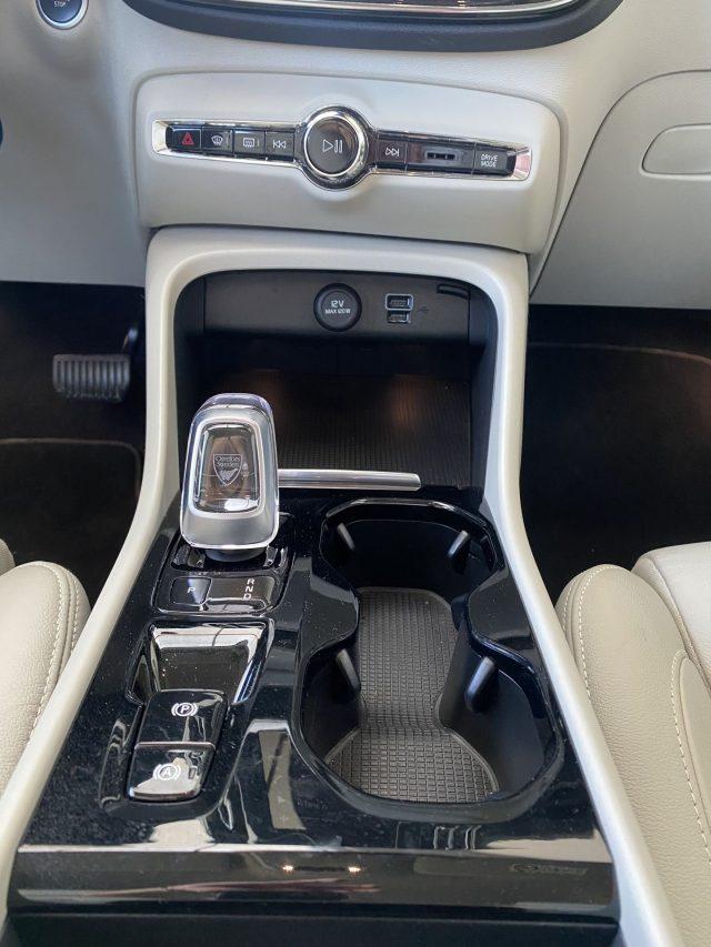 VOLVO XC40 XC40 T5 Recharge Plug-in Hybrid Inscription Expres