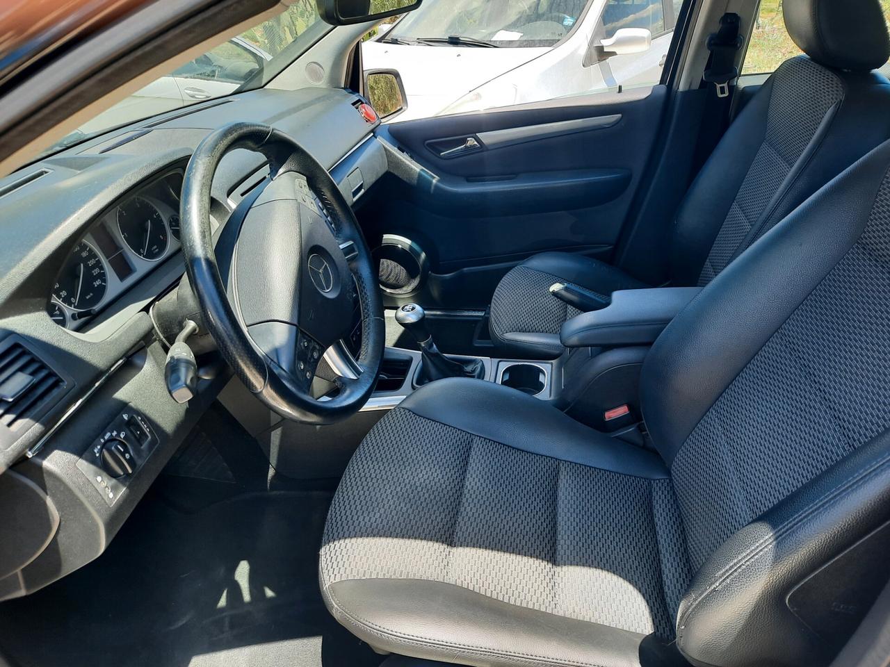 Mercedes-benz B 180 CDI