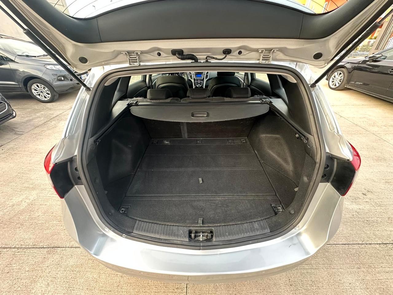 Hyundai i30 1.6 CRDi STATION WAGON Comfort