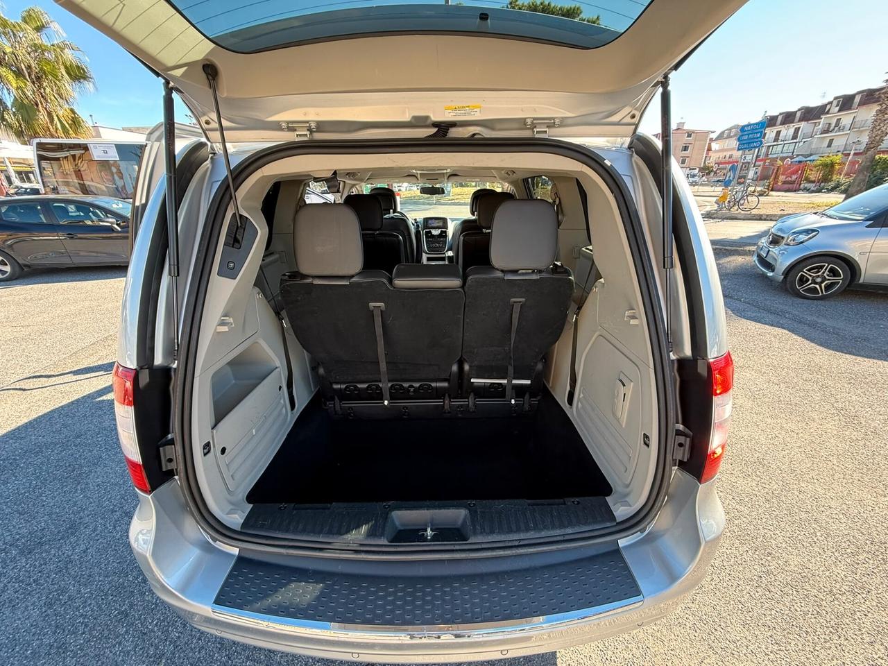 LANCIA VOYAGER 7POSTI 2.8TDI 163CV AUTOMATICA