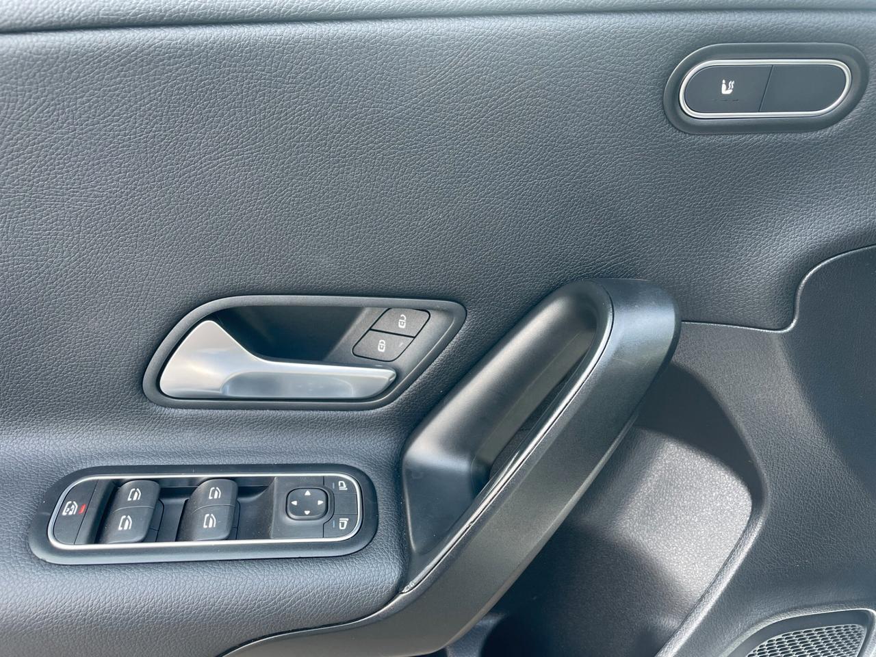 Mercedes-benz A 180 d Business