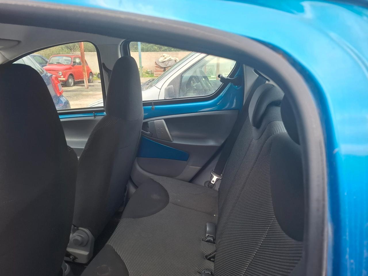 Toyota Aygo 1.0 12V VVT-i 5 porte Now anno 2010