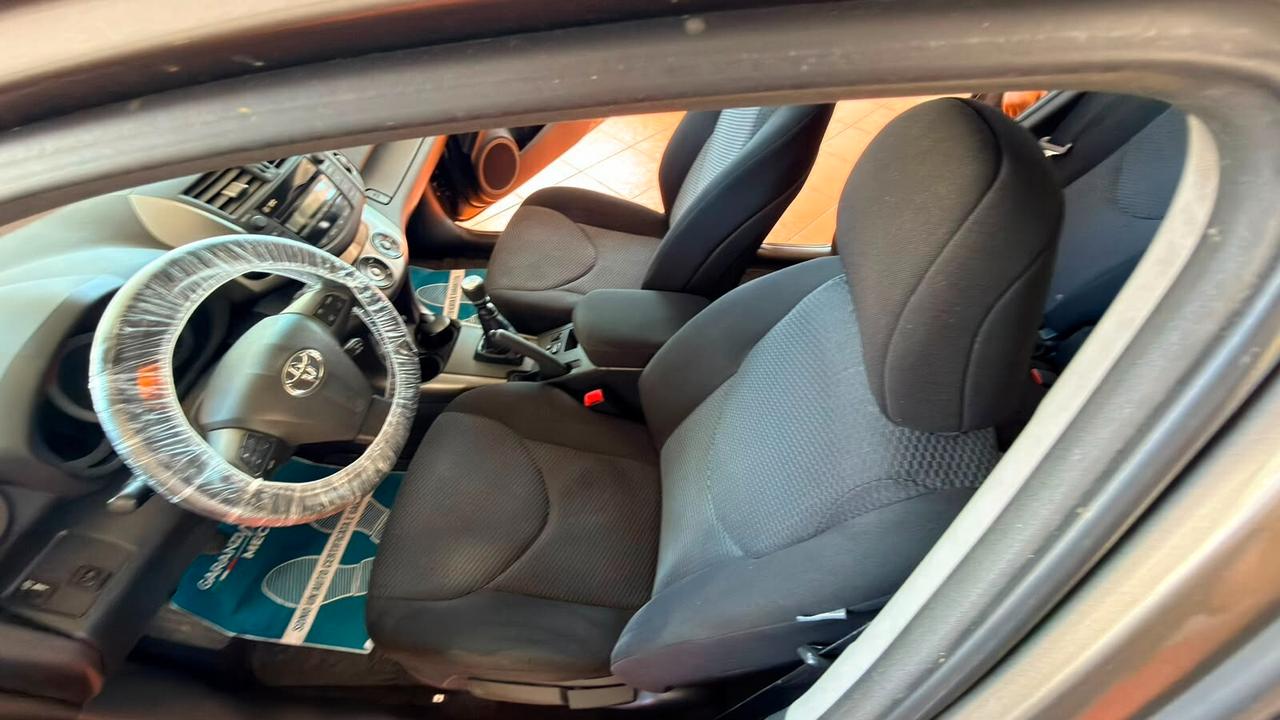 Toyota RAV 4 RAV4 Crossover 2.0 Exclusive