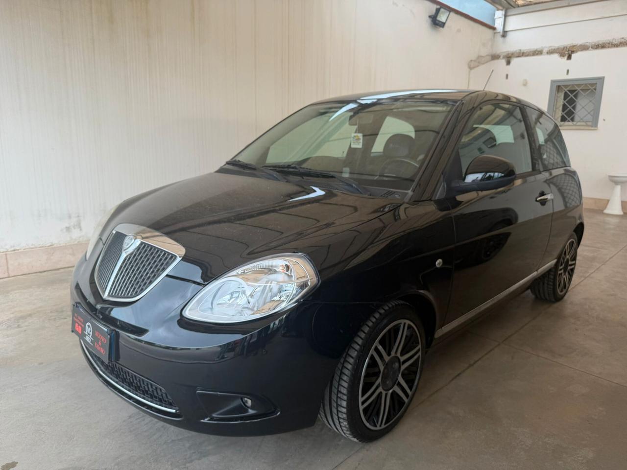 Lancia Ypsilon 1.4 ELLE Ecochic BENZINA/GPL