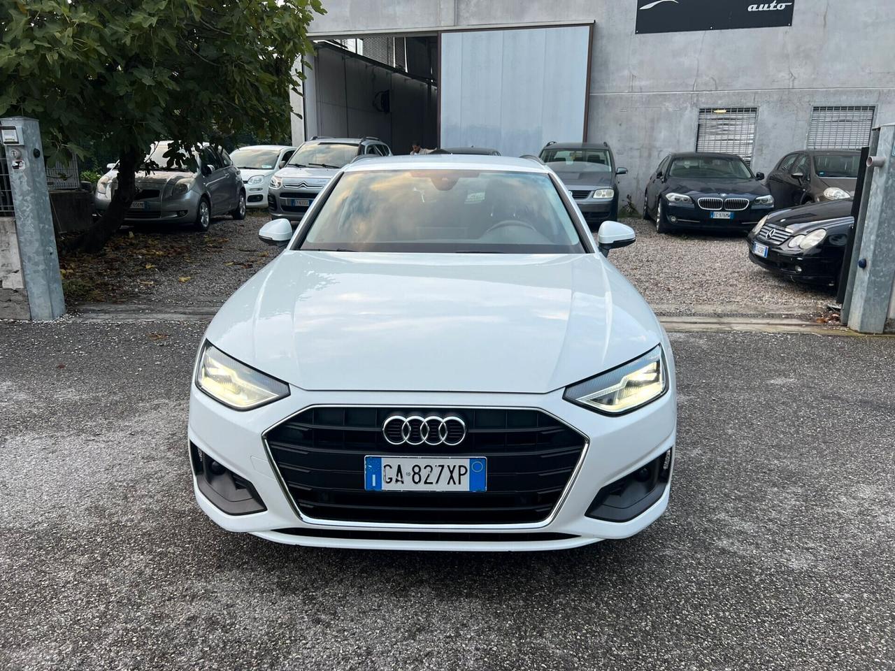 Audi A4 Avant 30 TDI/136 CV S tronic hybrid diesel