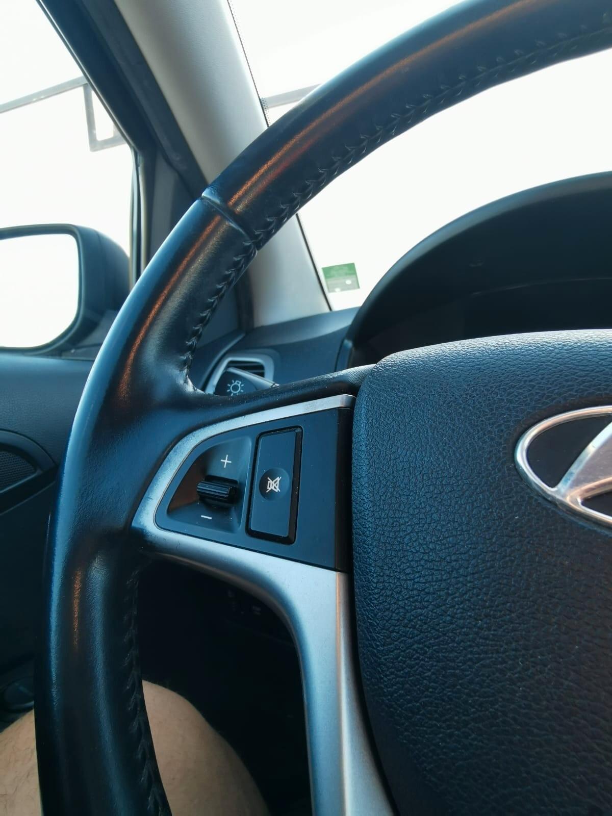 Hyundai i20 1.6 CRDi VGT 5p. Premium 2010