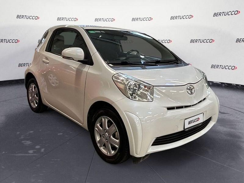 Toyota iQ 1.0 Multidrive