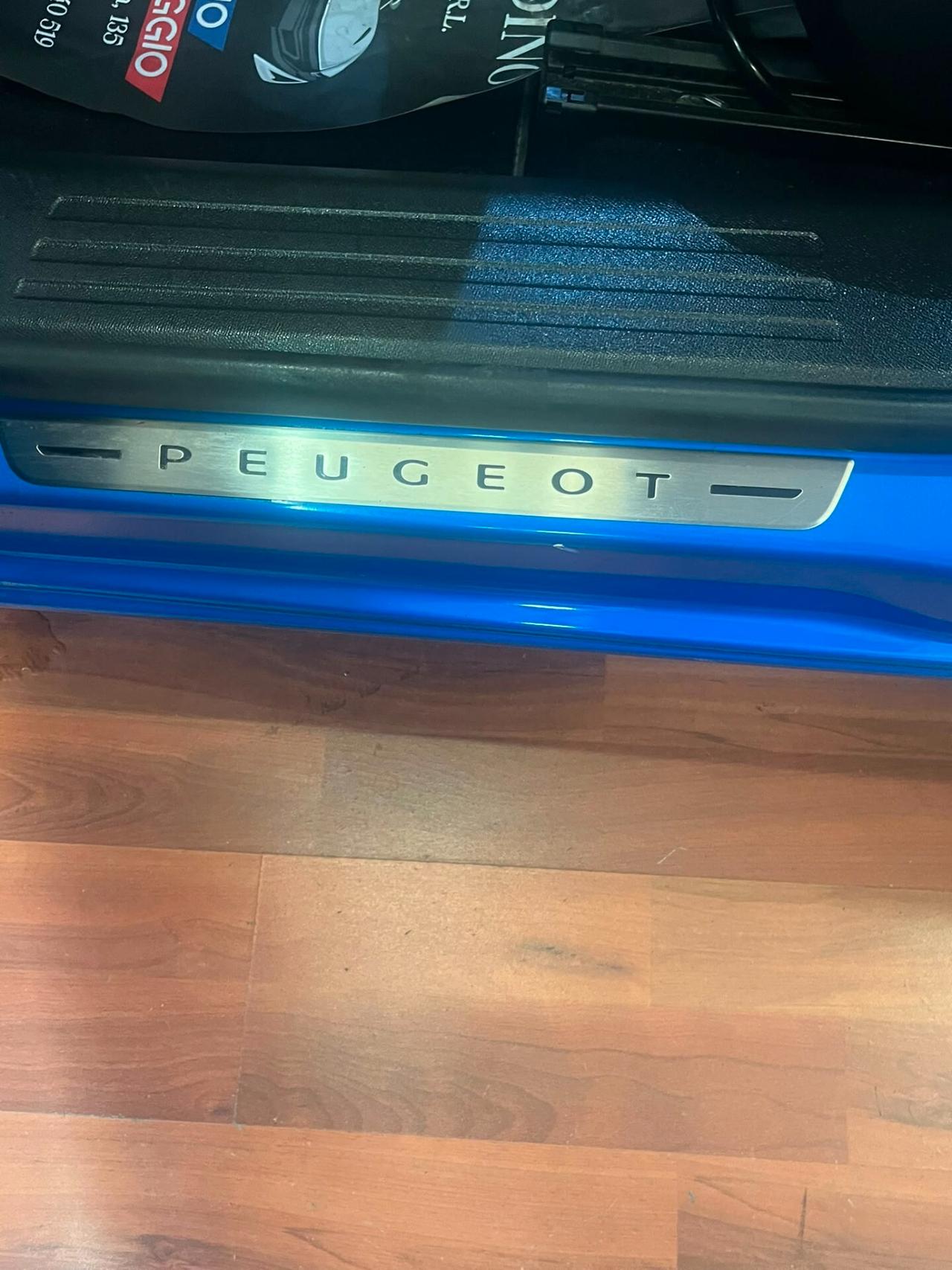 Peugeot 2008 BlueHDi 130 S&S EAT8 GT