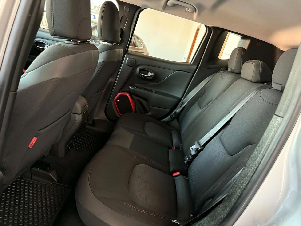 Jeep Renegade 2.0 Mjt 170CV 4WD Active Drive Low Trailhawk