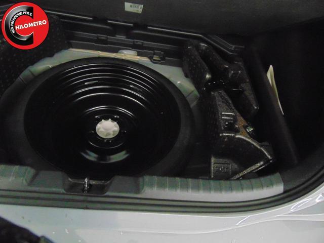 TOYOTA Corolla 1.8 Hybrid Business