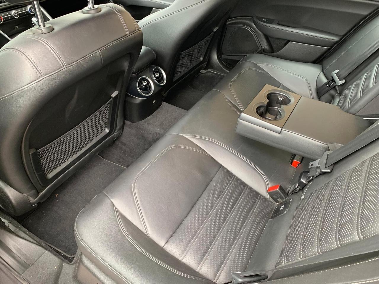 Alfa Romeo Giulia 2.2 TD 210 CV AT8 Q4 Veloce