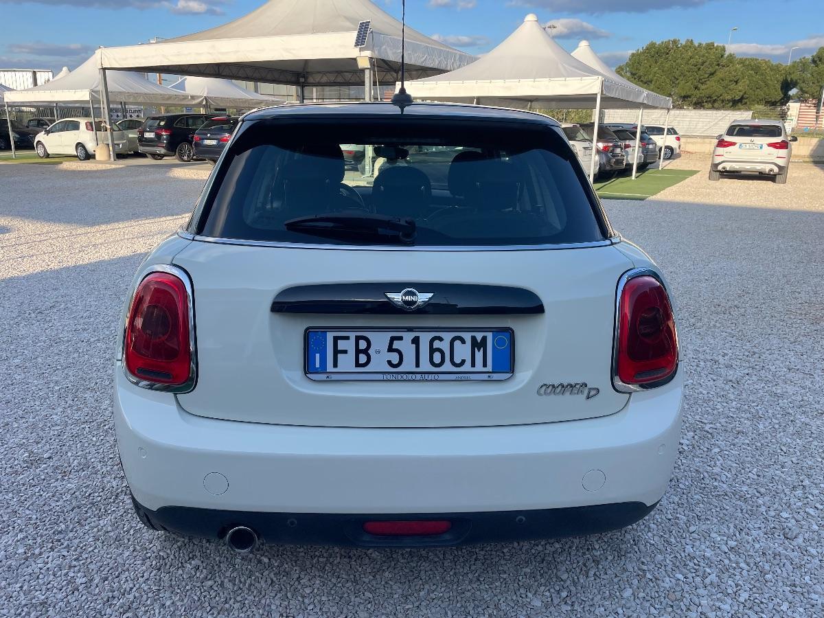 MINI - Mini - 1.5 Cooper D Business XL