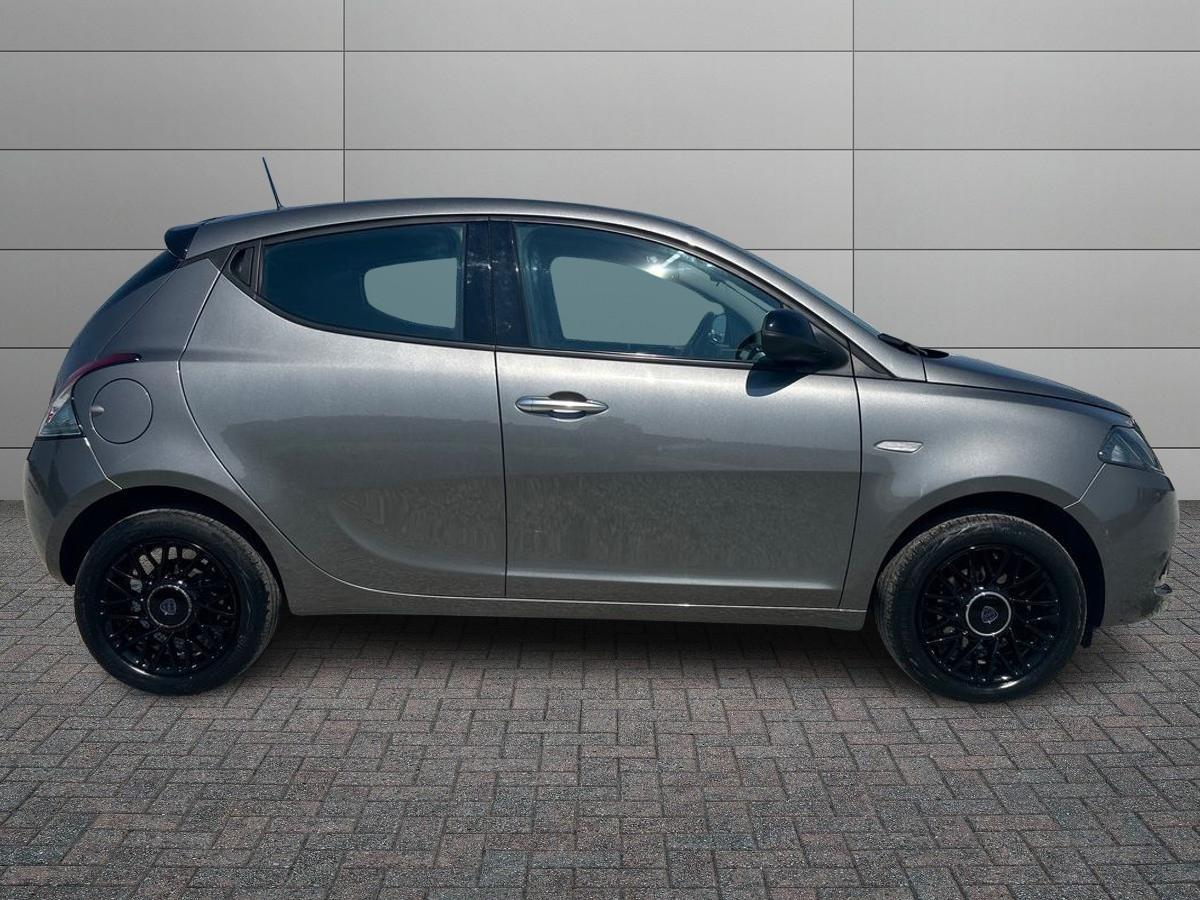 LANCIA Ypsilon 3ª serie - Ypsilon 1.0 FireFly 5 porte S&S Hybrid Or