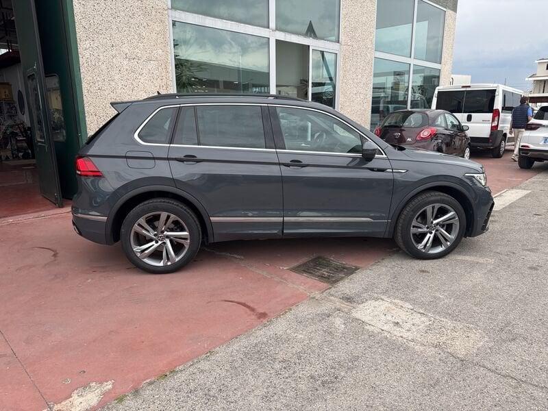 Volkswagen Tiguan 2.0 TDI 150 CV DSG 4MOTION R-Line